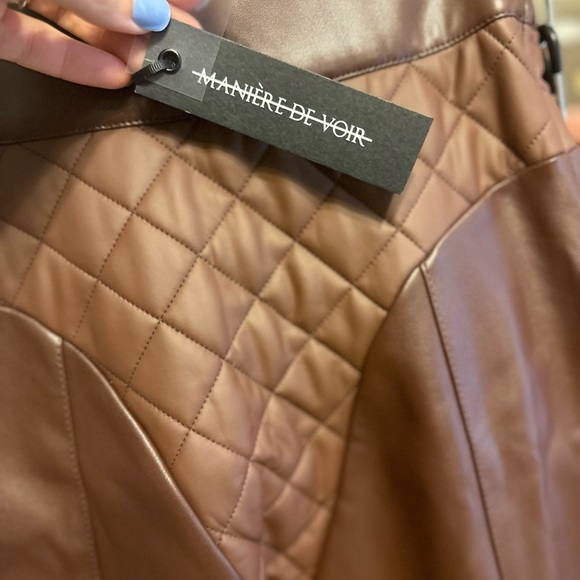 Beautiful Vegan Leather brown leggings. - Picture 4 of 4